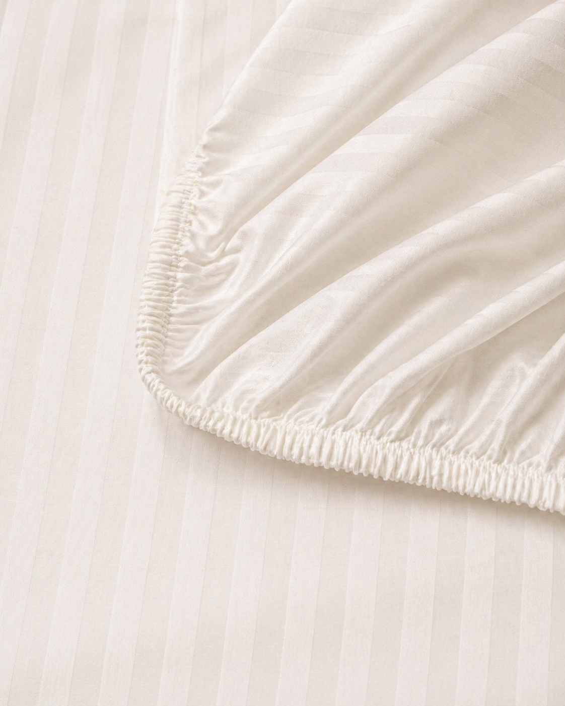 Satin/Cotton Striped Bedsheet