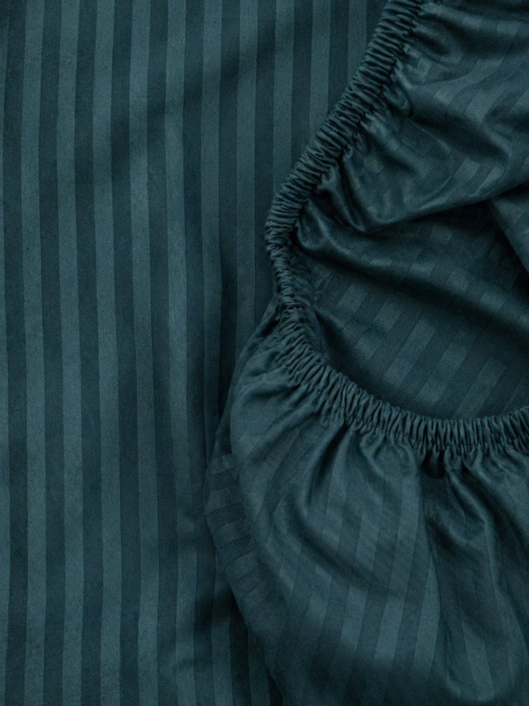 Satin/Cotton Striped Bedsheet